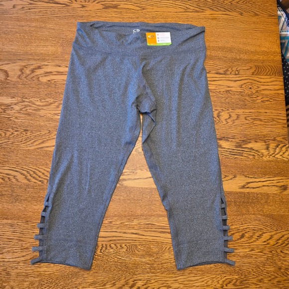 NWT Champion Womens XL Gray Heathered Capri Leggings Cropped Athleisure Workout - Picture 2 of 15